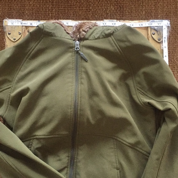 MARMOT BRAND OLIVE FUR HOOD WARM ZIP JACKET COAT M - Picture 13 of 16